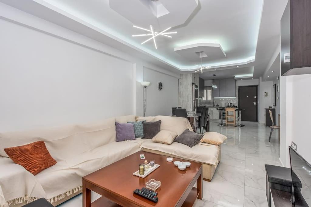 Apartament Be Cool Near Kypseli By Atheniankeys Zewnętrze zdjęcie